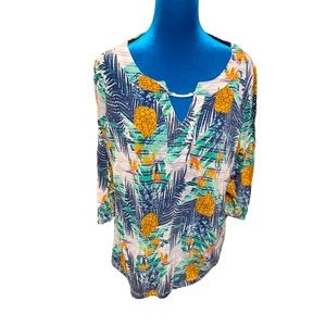 Palm Grove island theme top 1x 100% rayon 3/4 sleeve PTP 21 inches approximately